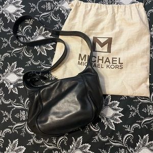 Perfect condition black leather Michael Kors cross body bag!